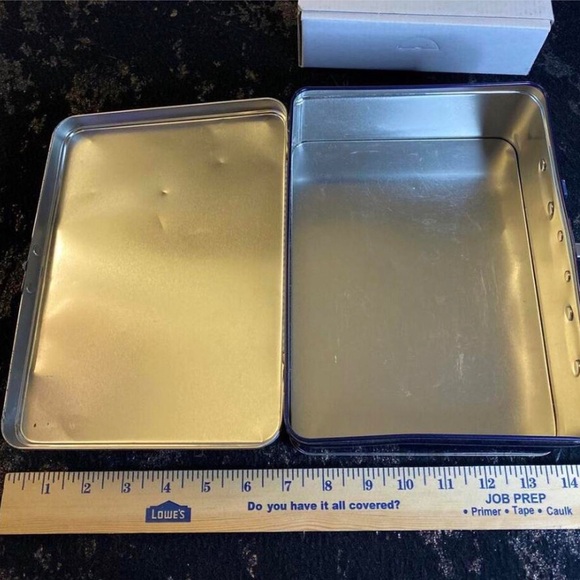 Tommy Hilfiger Lunch Box - Picture 3 of 4